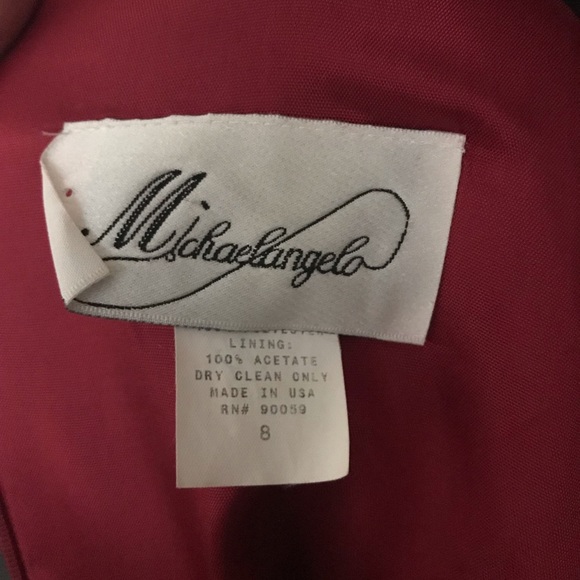 FINAL CALL!!! Utterly Elegant Lady in Red Gown 💃 - Picture 8 of 8